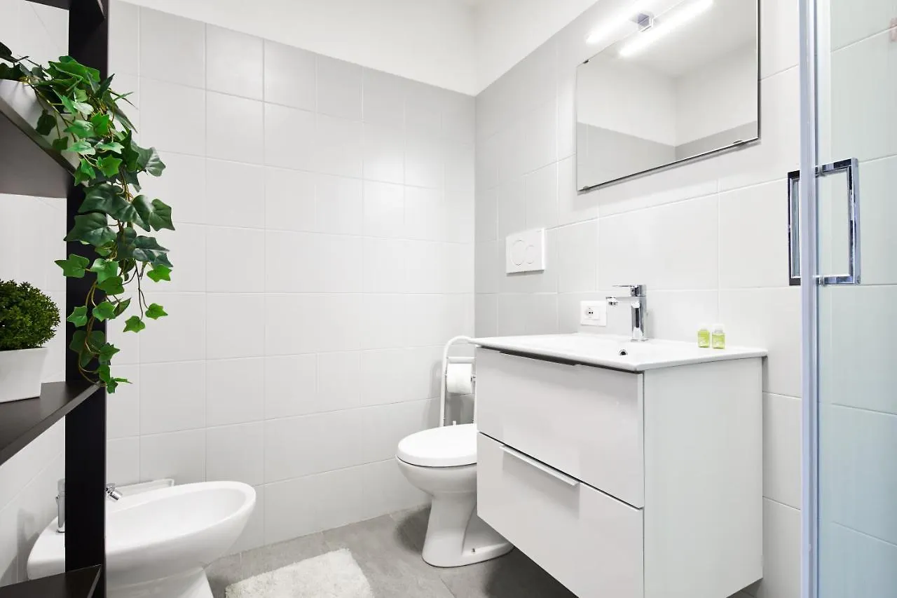 House Navigli Apartment In The Heart Of The Naviglio Grande Milano