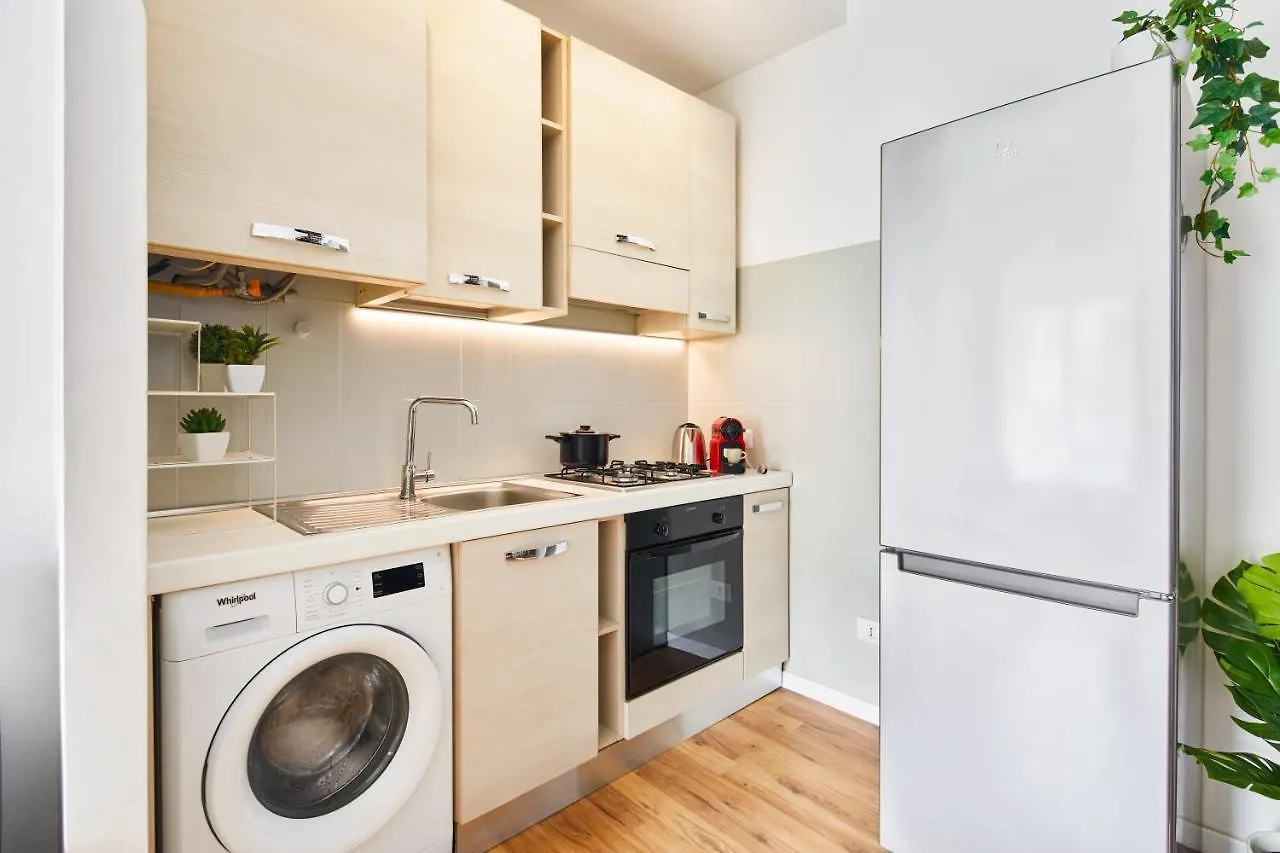 House Navigli Apartment In The Heart Of The Naviglio Grande Milano 0*, Mediolan